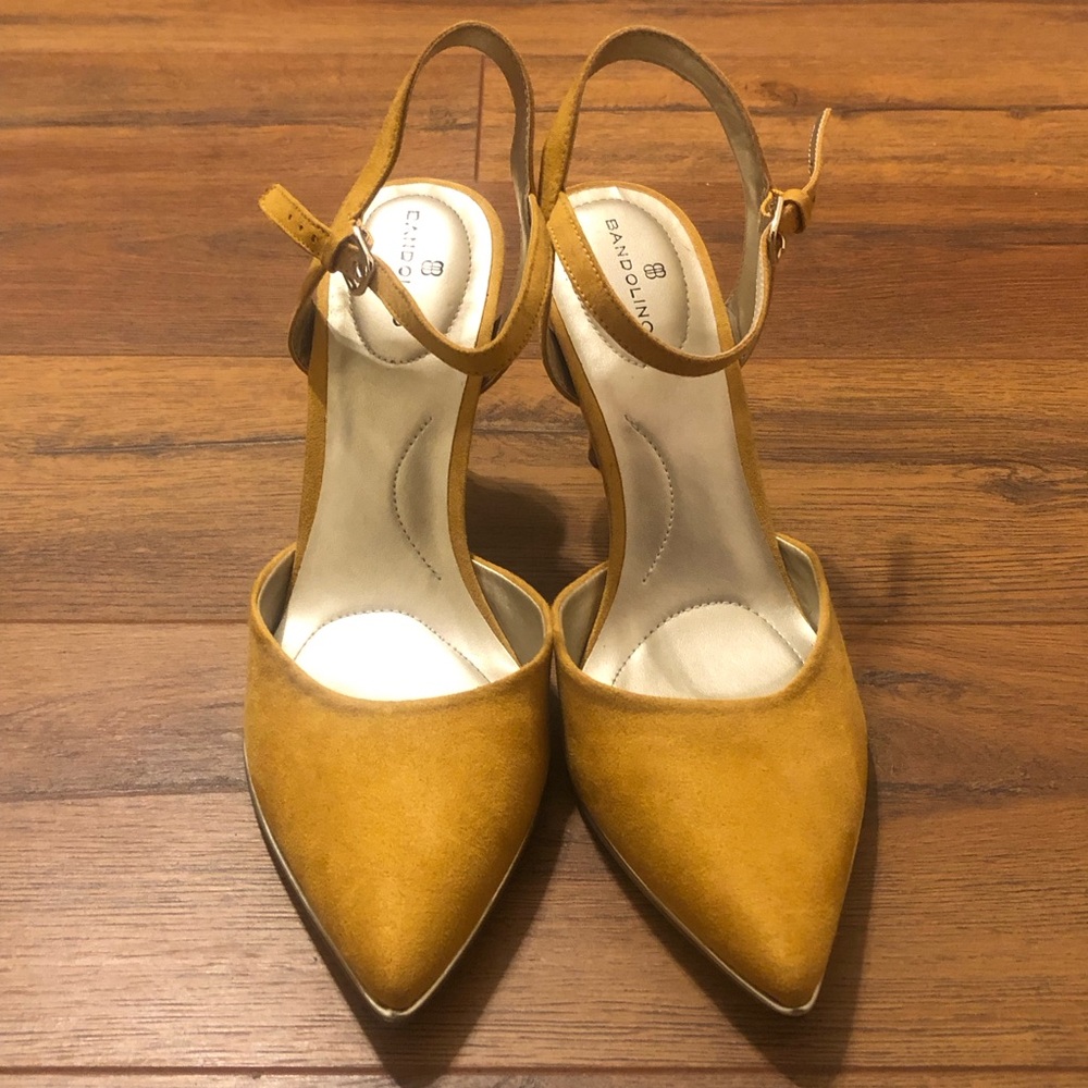Women’s Mustard Yellow Bandolino Stiletto Heel Size 11M with a 4 inches height